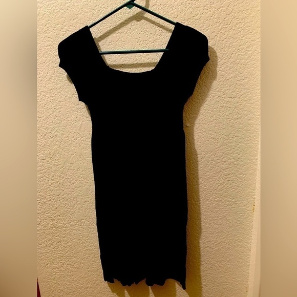JJ Authentic black stretchy dress - Picture 3 of 9
